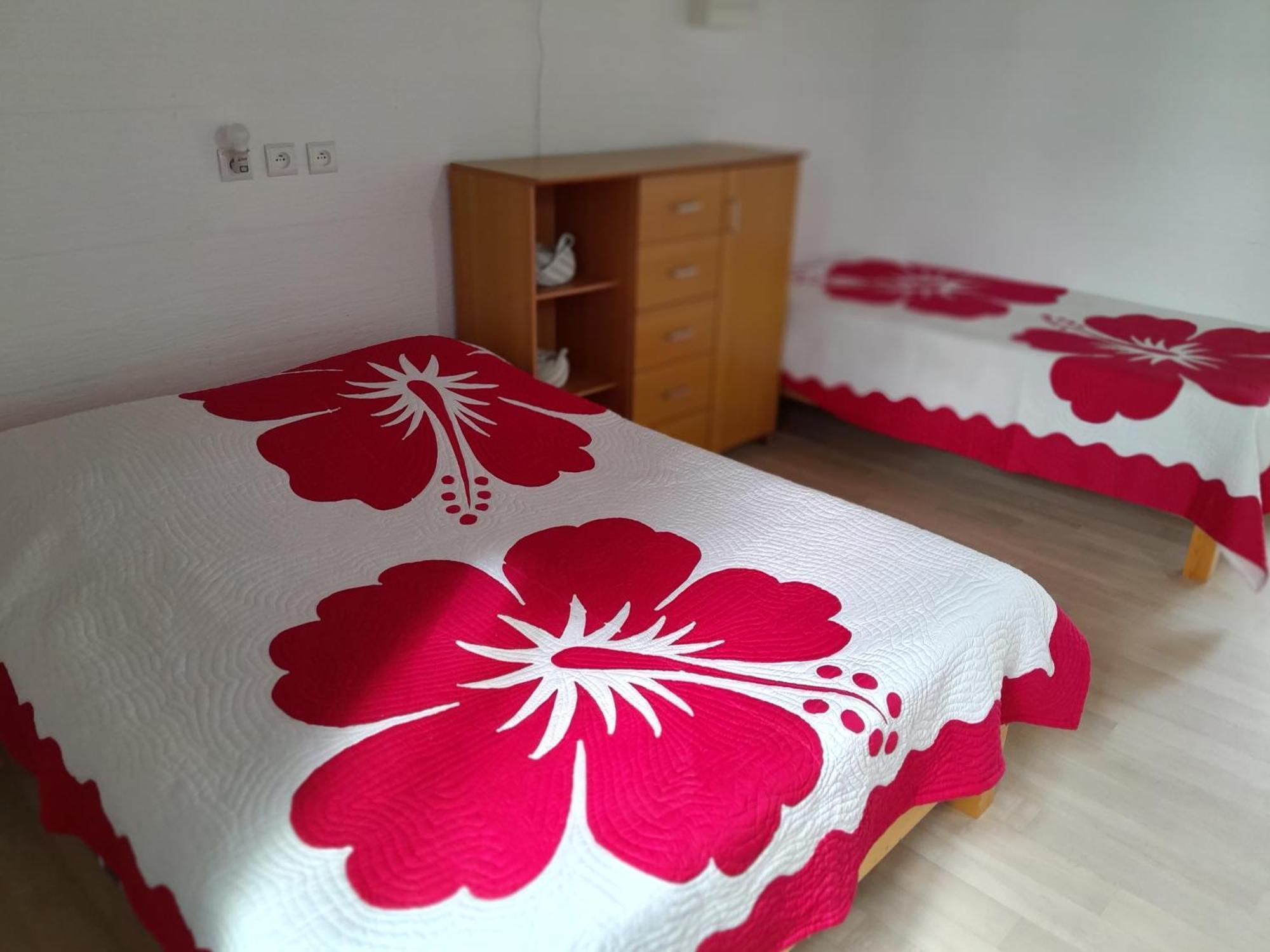 Mara'Ai Le Spot Tubuai Chambre Triple Taahueia Deluxe Sdb Privee Avec Piscine Mataura Exterior foto